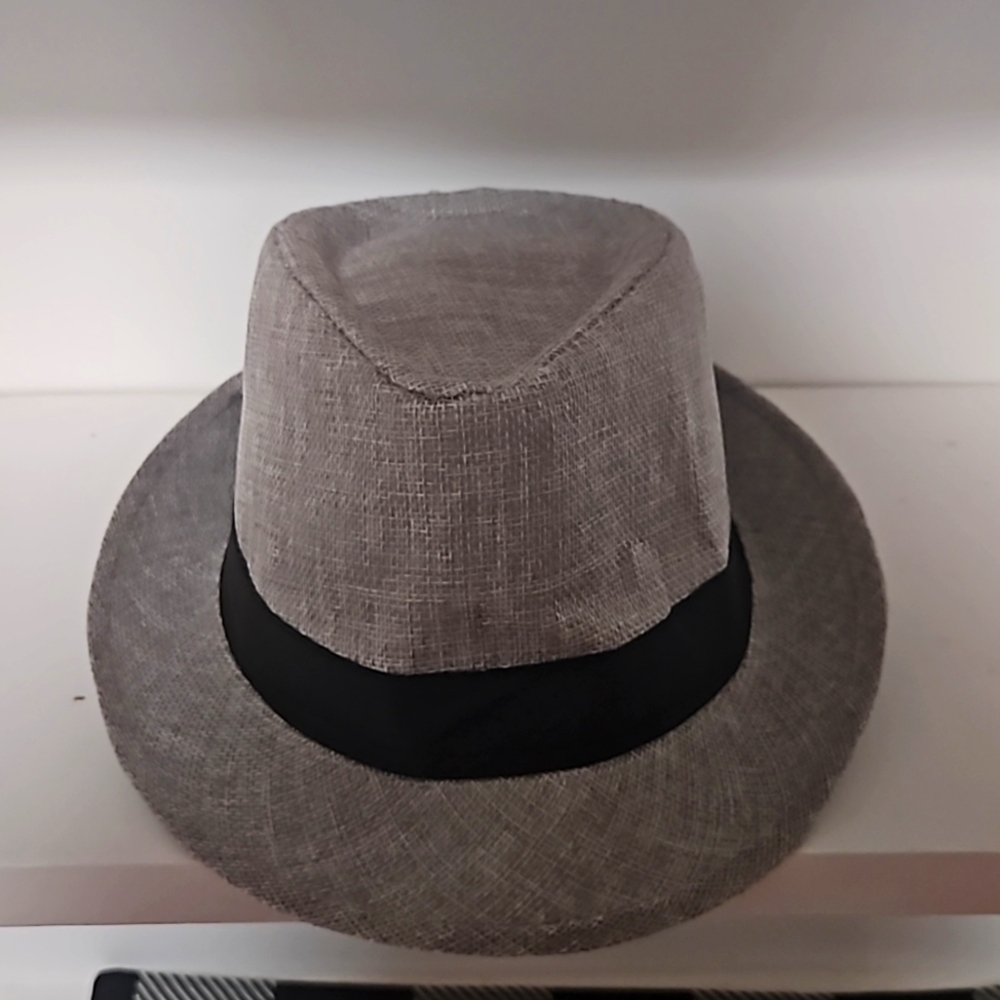Gray unisex very light weight hat with black band